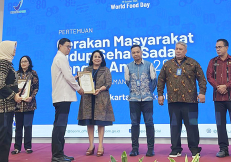 Pasar Kertawaringin Sari Penatih Raih Penghargaan Pasar Pangan Aman Tingkat Nasional